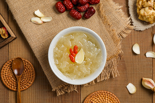 银耳怎么吃润肺效果最好，4种化痰止咳的银耳汤